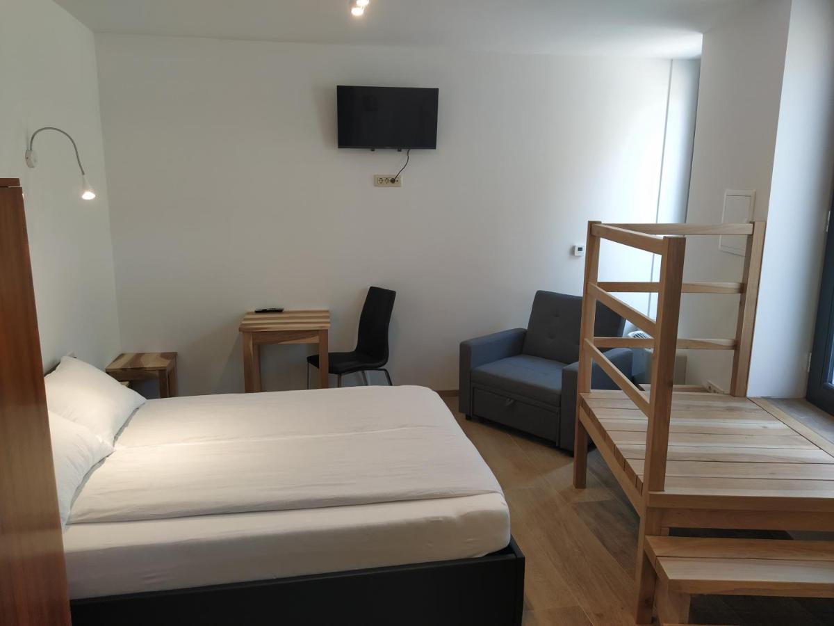 Apartmaji Maln Dolenjske Toplice Exterior foto